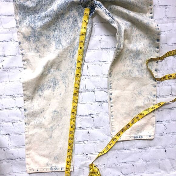 NWT womens size 10 the rockn rev acid wash cropped high waist mom jeans - Picture 8 of 9